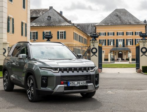 International Presentation of the KGM Torres HEV and KGM Torres EVT Pick-Up