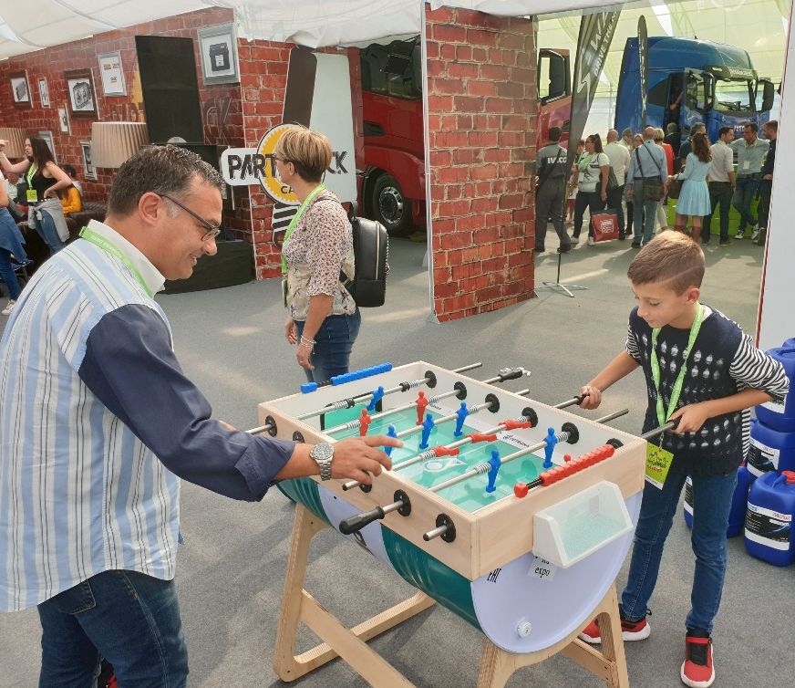 Idee arredamento con fusti olio Petronas - il calciobalilla