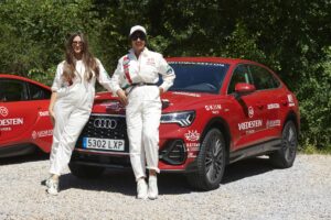 Apollo Tyres sostiene Cash & Rocket
