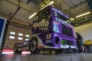SL Apollo Tyres