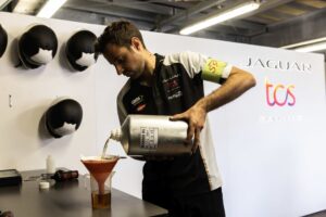 Castrol ON Jaguar TCS