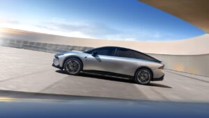 XPENG_P7+ la prima automobile definita dall'Intelligenza Artificiale