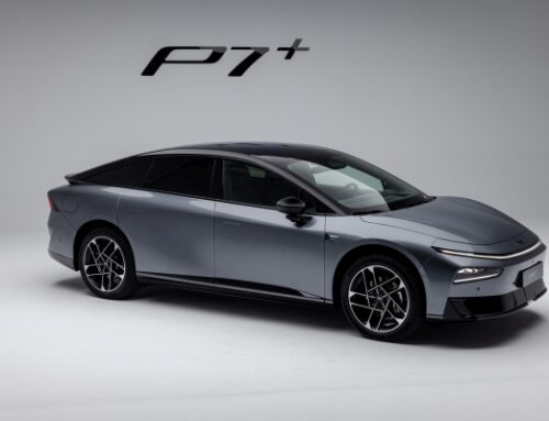 XPENG P7 Plus debutta in Europa al Motor Show di Bruxelles, presentando tecnologie orientate al futuro e una versatilità concreta
